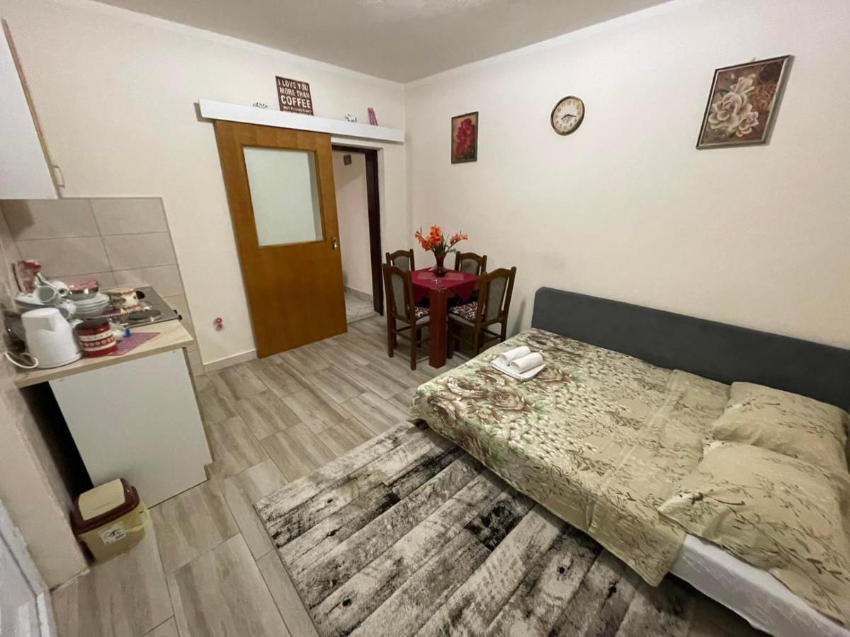 Apartmani Miro Trebinje Buitenkant foto