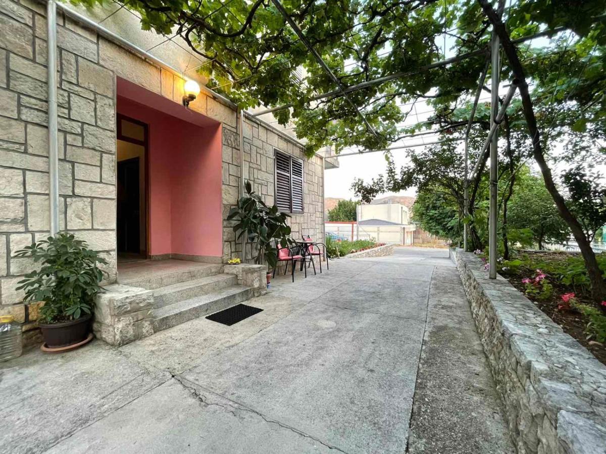 Apartmani Miro Trebinje Buitenkant foto
